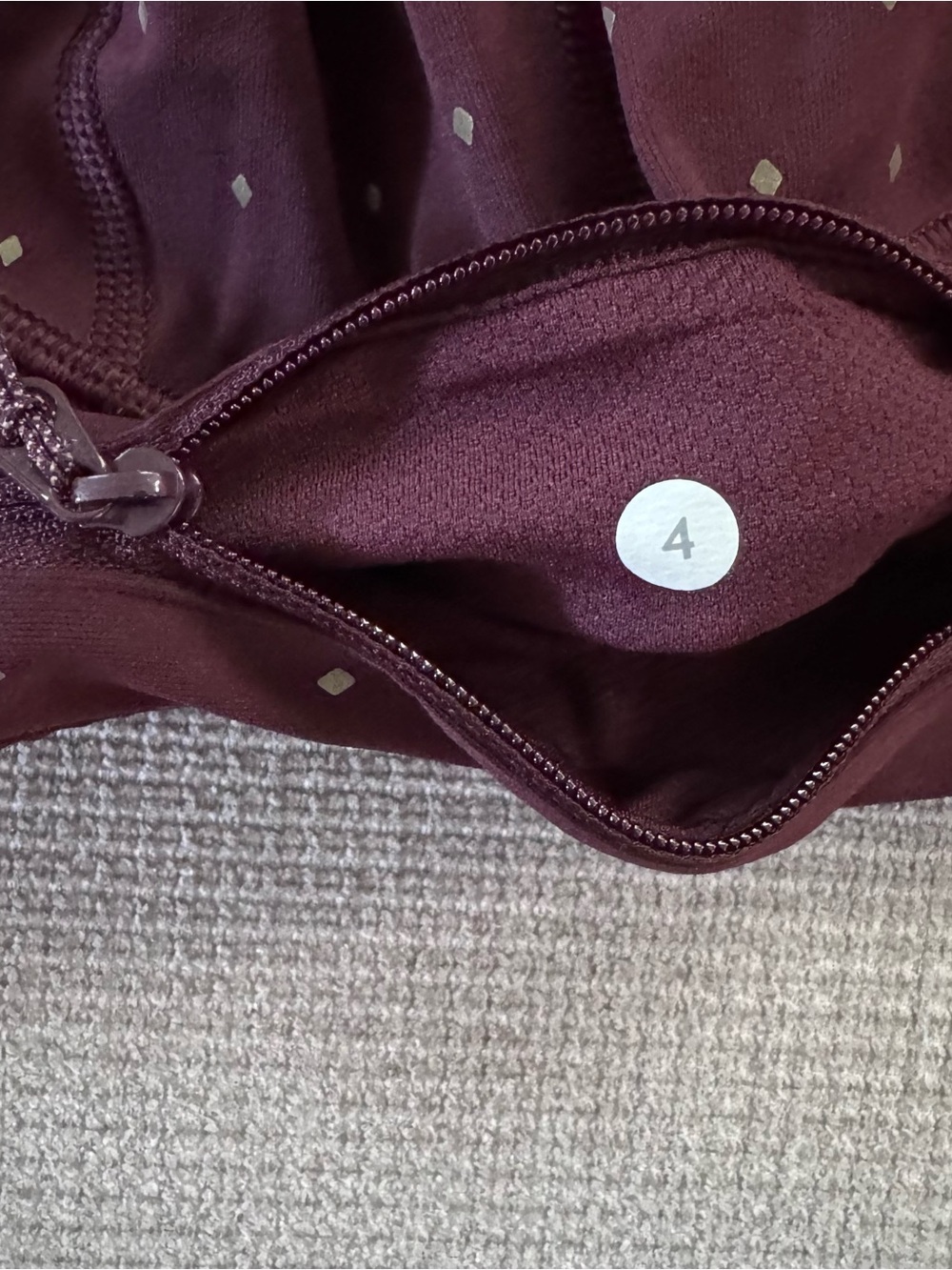 Lululemon Maroon Leggings with mesh Subtle Diamond Print women 4 - Picture 3 of 6